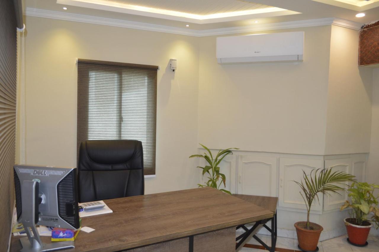 New Shelton Guest House Islamabad Exteriör bild