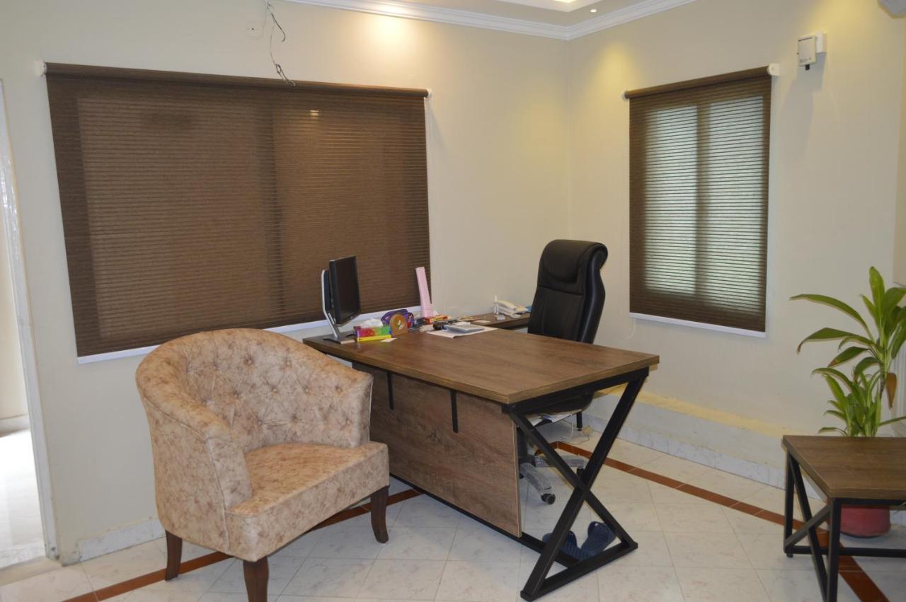 New Shelton Guest House Islamabad Exteriör bild
