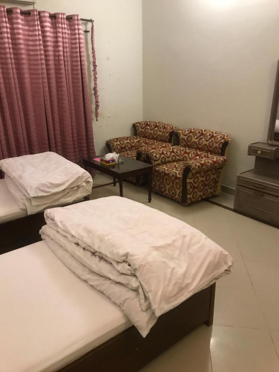 New Shelton Guest House Islamabad Exteriör bild