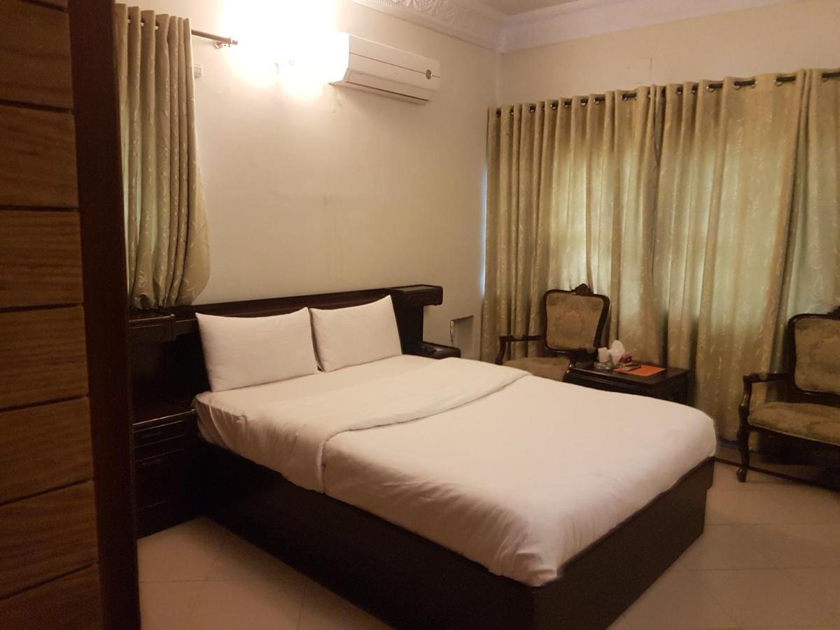 New Shelton Guest House Islamabad Exteriör bild