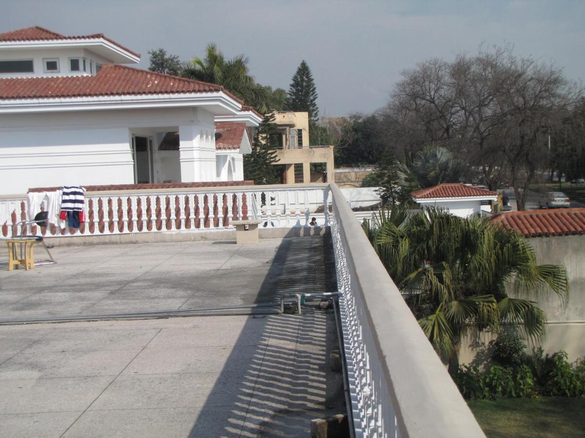 New Shelton Guest House Islamabad Exteriör bild
